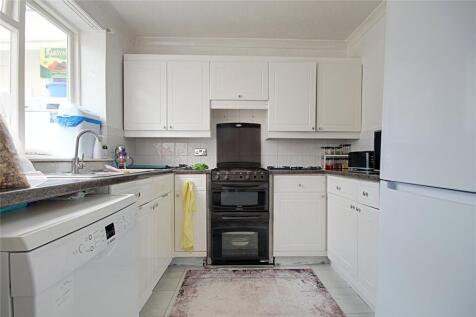 Wolsey Road, Enfield, EN1 photo 3