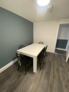 4 Bed - Brookdale Road, Wavertree, L15 photo 3