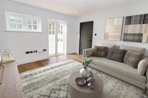 Barnet Lane, Elstree, Borehamwood photo 4