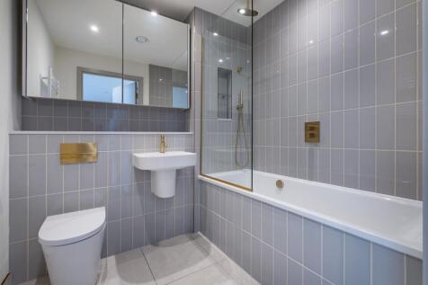 The Eades, 11 Selborne Road London E17 photo 4