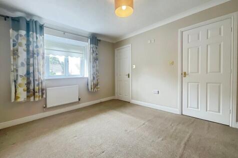 Beechcroft Close, South Hykeham, Lincoln photo 3