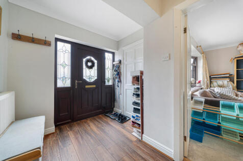 34 KNIGHTSBRIDGE AVENUE-1.jpg
