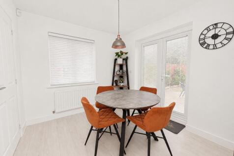 Mayfly Mews, Biddenham, Bedford photo 4