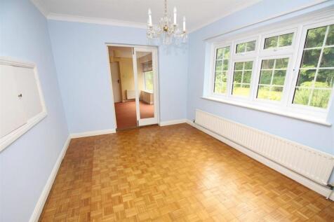 Wychwood Close, Bournemouth photo 3