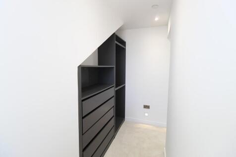 Walk in Wardrobe 2026