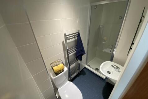 Bedroom 3 en-suite