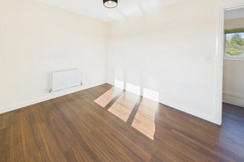 CAM03974G0-PR0221...