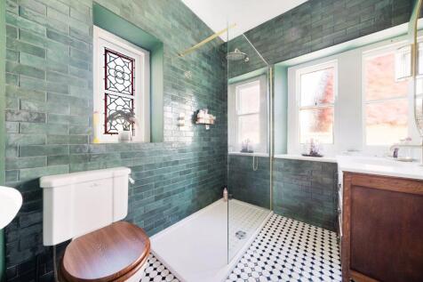 5 bed, 3 bath Detached in Bristol - Photo 14