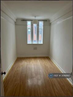 Hurst Court, Sidcup, DA15 photo 5