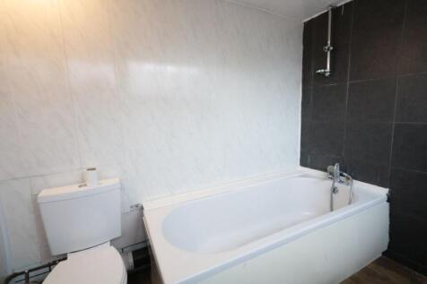 Shrewsbury Court, Manchester, M16 photo 4