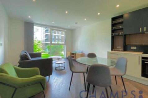 2 bed flat to rent Lily House, Staines-upon-Thame