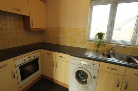 Teasel Crescent, Thamesmead, London photo 3