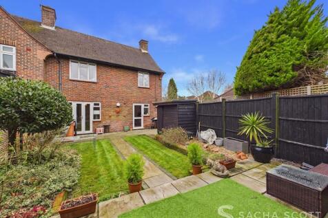 Banstead, SM7 - property photo