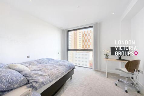 Kingwood House, 1 Chaucer Gardens, LONDON, E1 photo 3