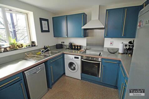 Flat , Crittall Court, Braintree Road, Witham photo 4