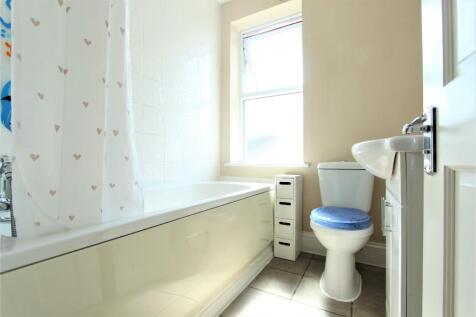 Haslemere Road, London, N21 photo 5