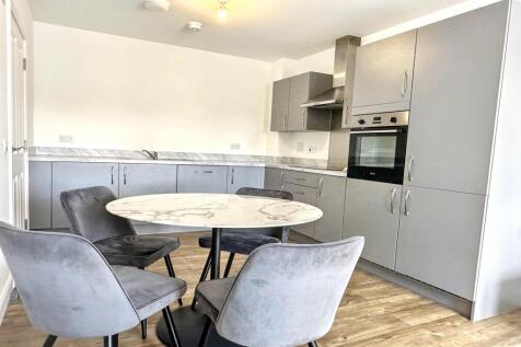 2 bedroom property in Kilpatrick Grove, Edinburgh photo 3