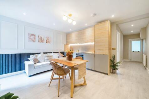 Click to visit Rightmove listing