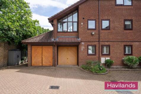 Oak Lodge, 50 Eversley Park Road-12.jpg