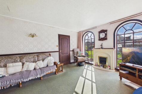 CAM05476G0-PR0142-STILL013.jpg