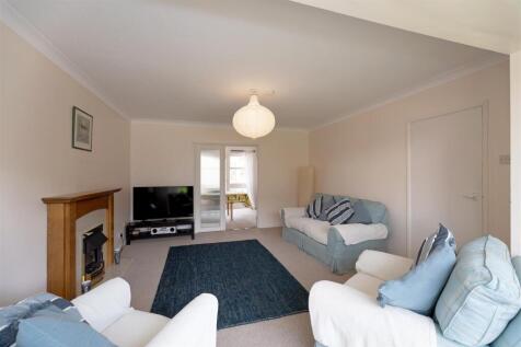 Lounge 1.1 SAPL9425-20250805-DxO_DeepPRIME XD2s.jp