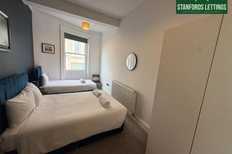 Room 2.jpg