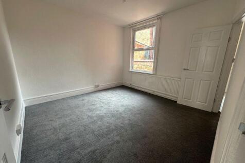 Lea Road, Abington, Northampton photo 4