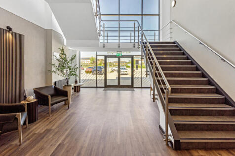 Office to rent Image 11