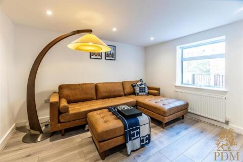 Flat 1 - Daniels Quarters - 2.jpg