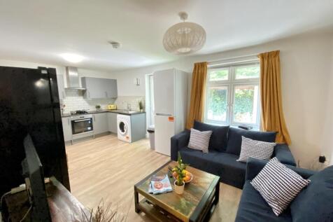 1-bed house on Radmoor Road, Loughborough, £607/mo