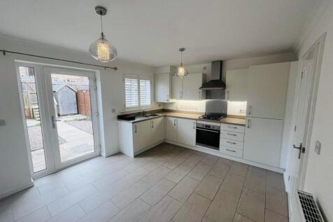 Kitchen/Dining Area