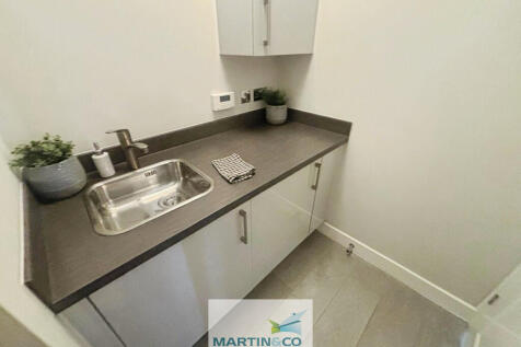 c2c0a8e2--4ED0-87...