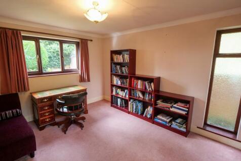 Bedroom/Sitting Room