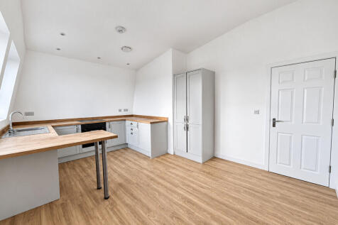 Tarrant Court, Ingleside Drive, Stevenage  photo 3