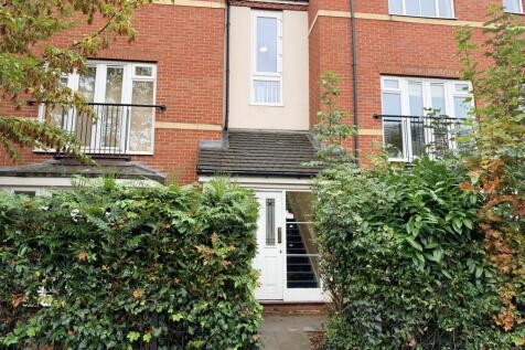 Huxley Court, Stratford-upon-avon, Warwickshire photo 2