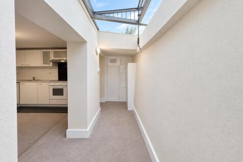 Chatsworth Road, Clapton, London, E5 0LS photo 4