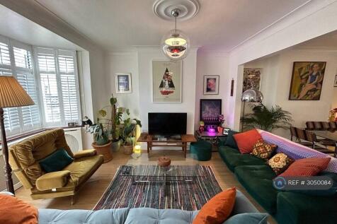 Spacious, Light-Filled Living Room 