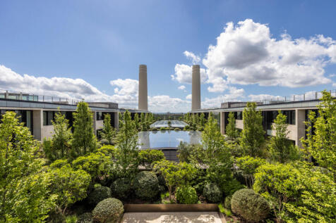 Boiler House Square (c) John Sturrock.jpg