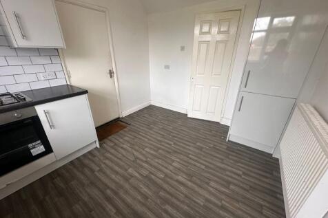 Babingley Drive, Leicester, LE4 photo 3