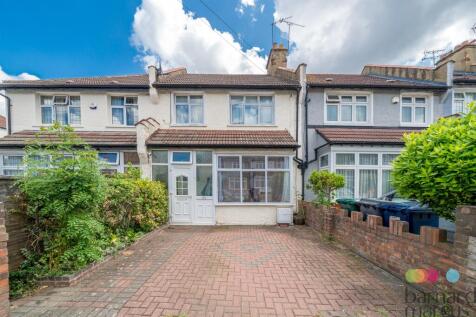London, N12 - property photo