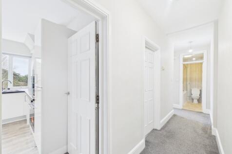 5 Trewartha Park, Weston-super-Mare, Somerset, BS23 photo 3