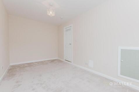 Bedroom 2 (2)