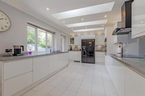 Integrated Dining Kitchen