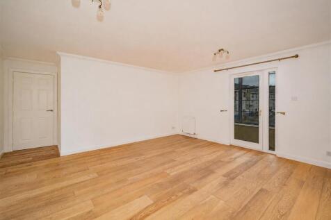 2 Lilybank Mews Dundee-2.jpg
