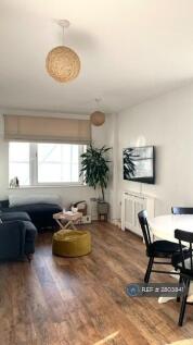 Living/Dining Area