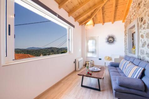 Upstairs sitting room and view