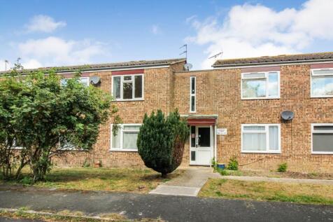 1-bed flat on Orchard, Close, £1,050/mo