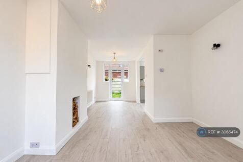 Manchester Road, Audenshaw, Manchester, M34 photo 4