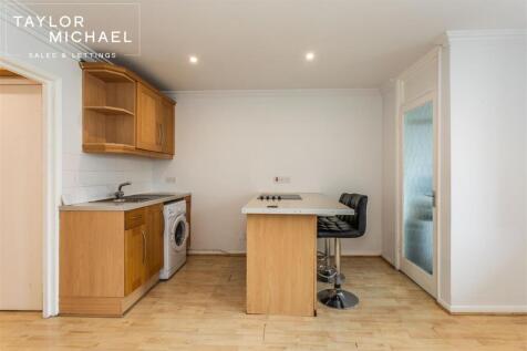 Kitchen / Living Room