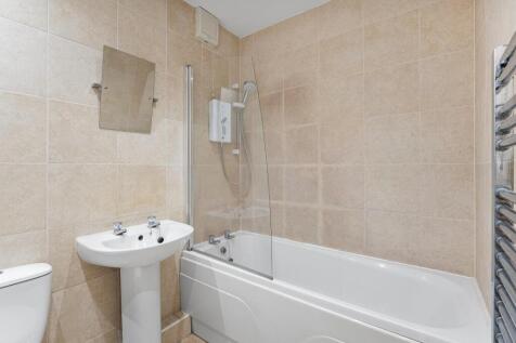 Brentwood Court, North Parade, Leeds photo 4